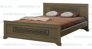 Кровать Классика из массива дерева