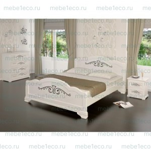 Кровать Муза из массива дерева