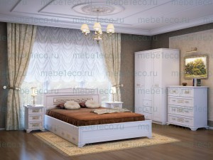 Спальный гарнитур Афина из массива дерева