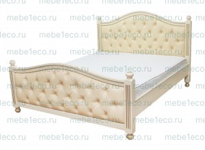 Кровать Вилия из массива дерева