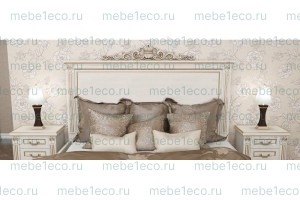 Спальный гарнитур из массива Италия
