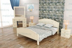 Кровать Есения из массива дерева