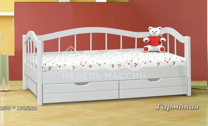 Кровать Аделина из массива дерева