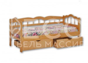 Кровать Эстель из массива дерева