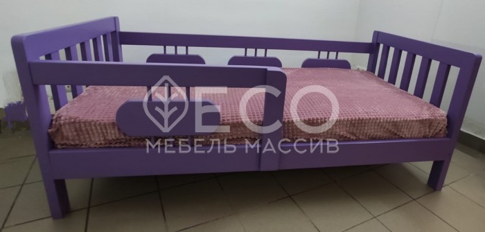 Кровать Сатурн из массива дерева