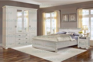 Спальный гарнитур Венето 002 из массива дерева