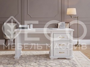 Письменные и туалетные столы